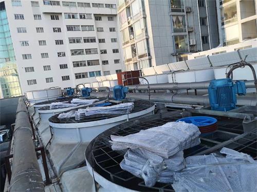 低速大風量<a href=http://m.kylyjx.com/peijian/fan/ target=_blank class=infotextkey>冷卻塔風機</a>